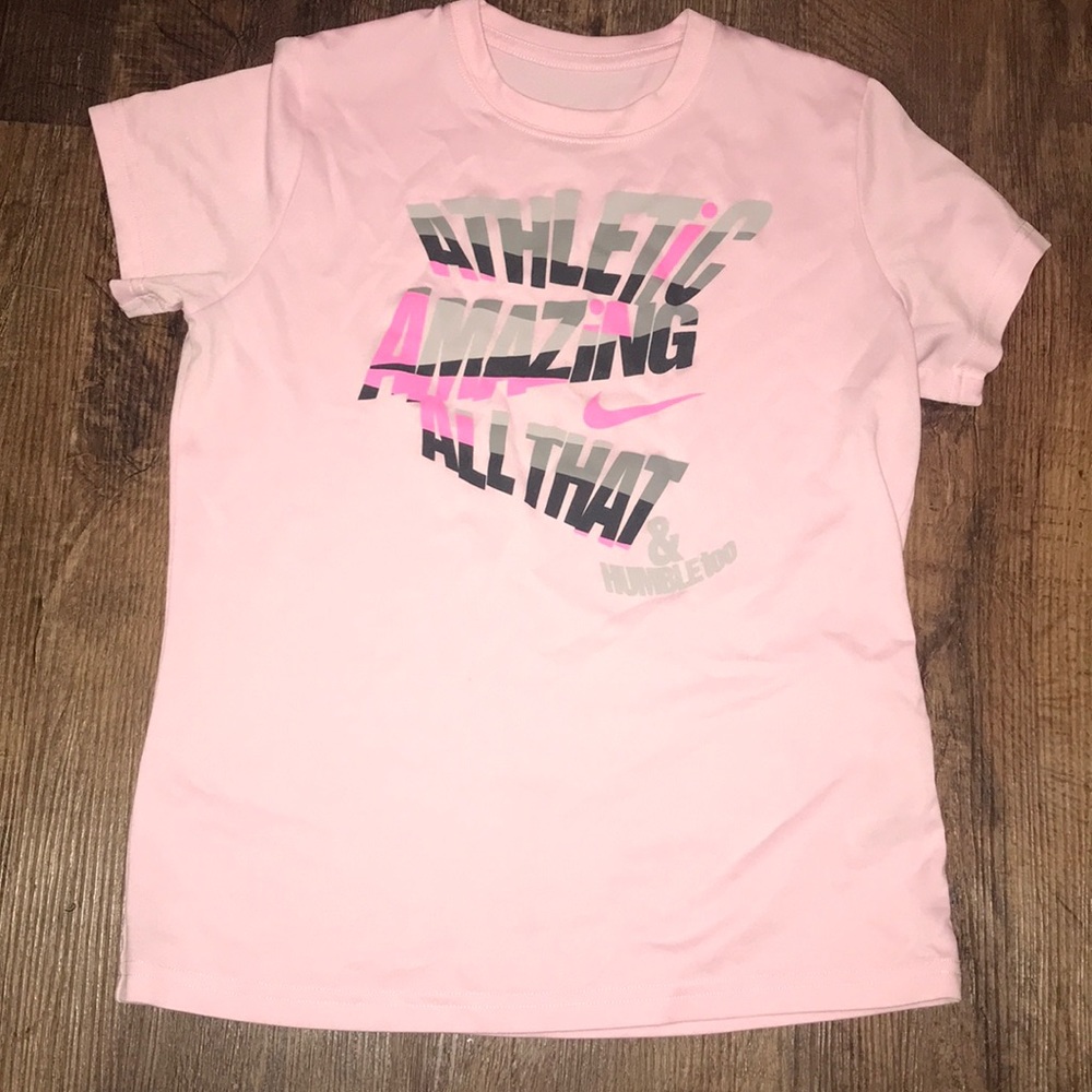 nike t-shirt